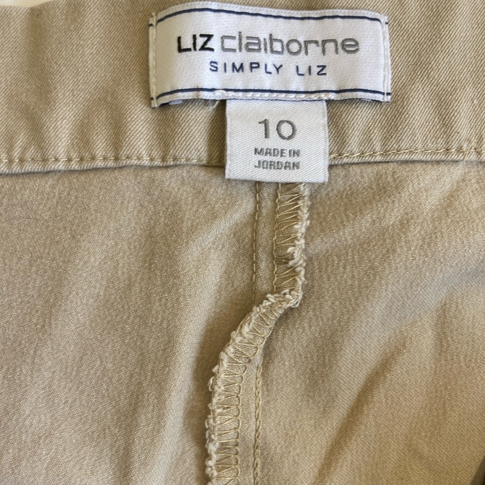 Liz Claiborne Simply Liz Tan Capri cotton pants